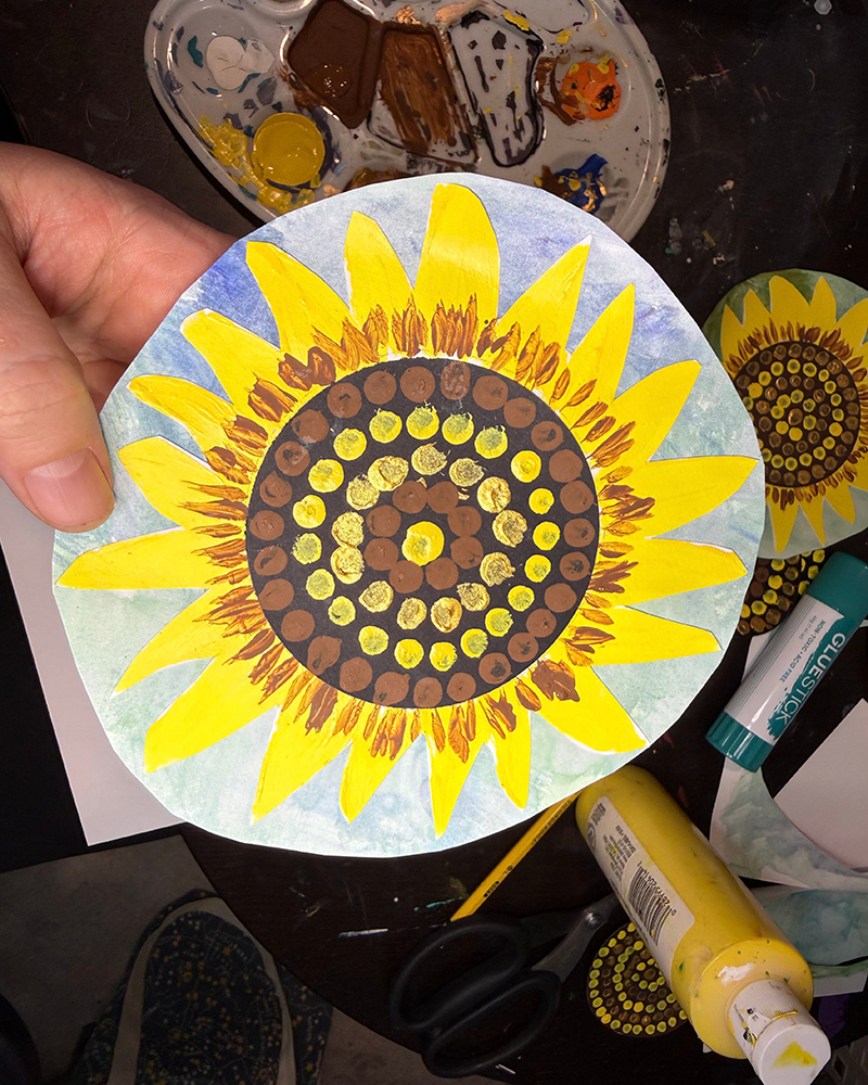  Colorful mixed-media sunflower art for kids.